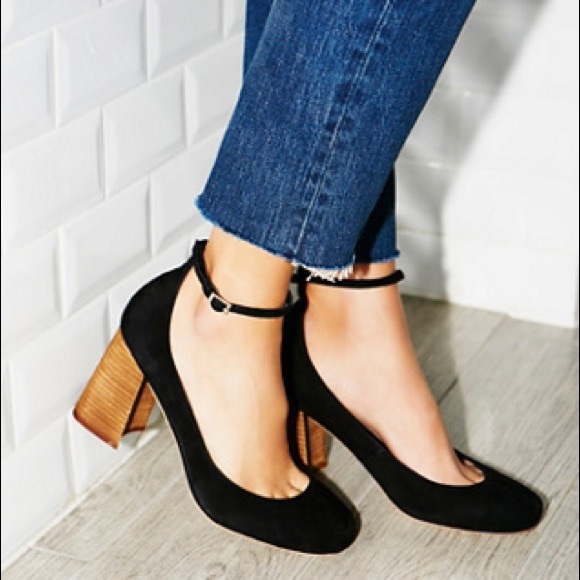 Free People Shoes - NWB Jeffrey Campbell Delta
